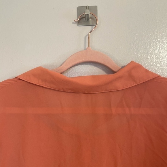 FOCUS Button Down Long Sleeve Blouse - Picture 6 of 8